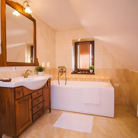 Karlhof 4*